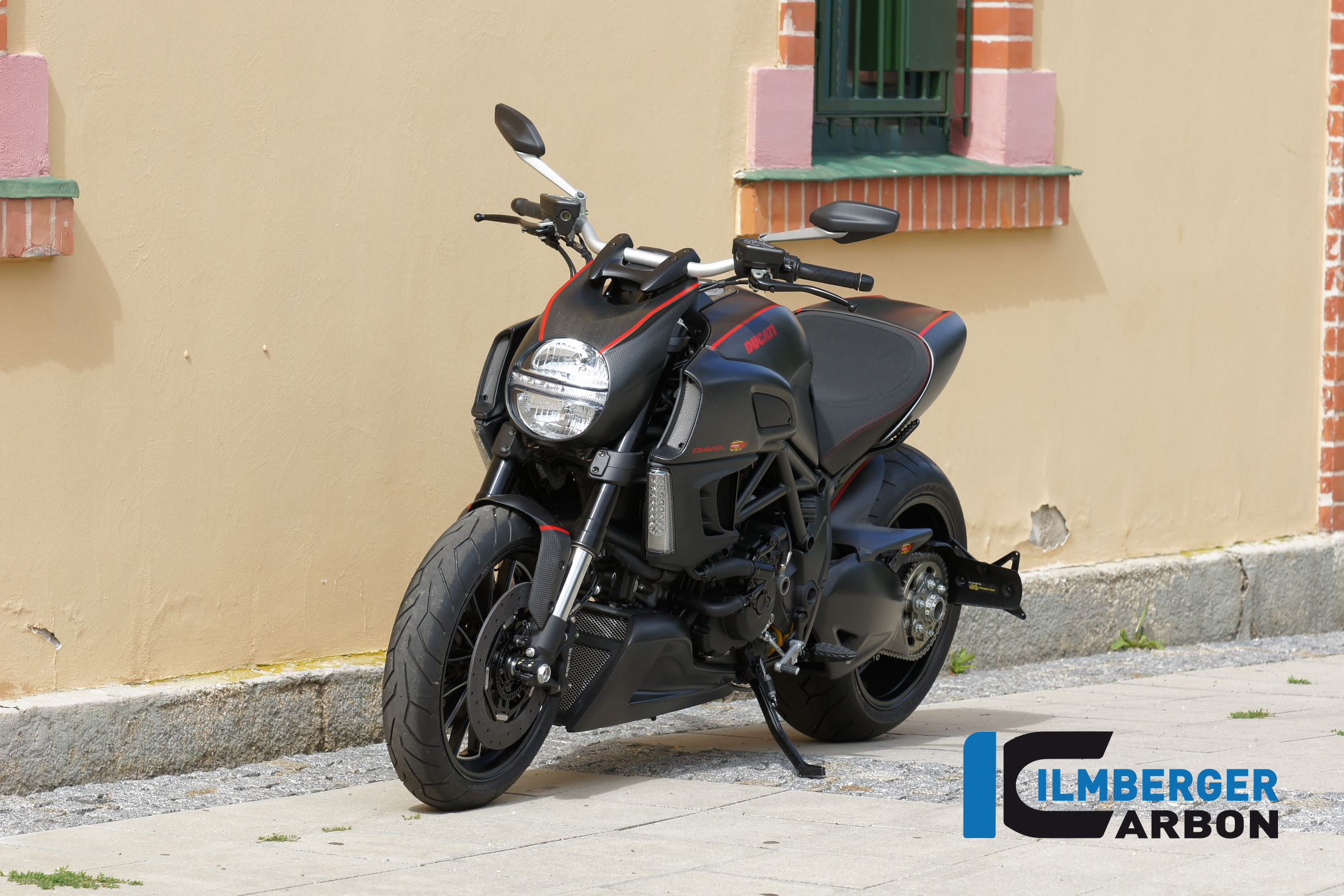 Diavel (2011-2013)