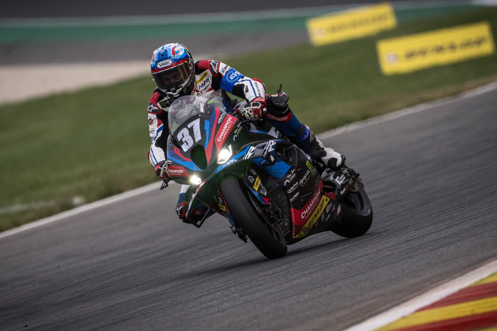 BMW MOTORRAD WORLD ENDURANCE TEAM
